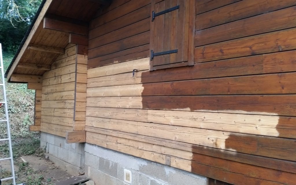 Decaporne-chalet-en-cours-de-décapage3