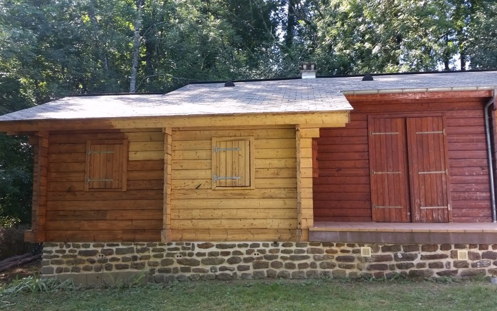 Decaporne-chalet-en-cours-de-décapage