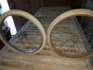 Vrestauration-roues-vélo-ancien